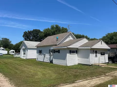 230 Central St, Osceola, NE 68651