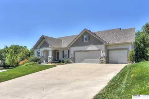 6422 S 174 St, Omaha, NE 68135