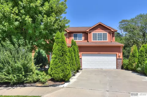 20002 Blaine St, Omaha, NE 68135