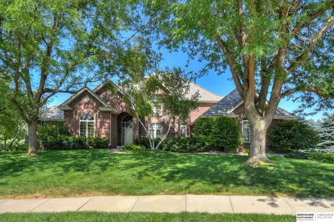 829 N 133 St, Omaha, NE 68154