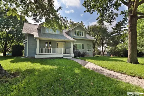 214 Walnut St, Hickman, NE 68372