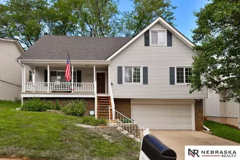 5713 N 116th Cir, Omaha, NE 68164