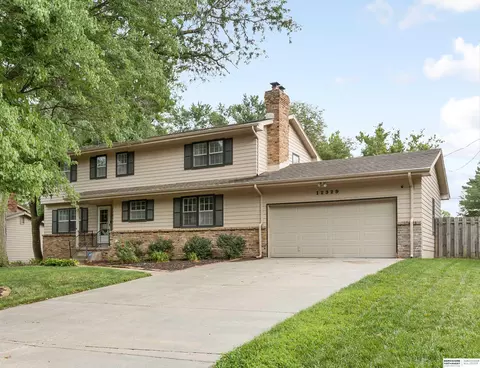 12329 Hickory Rd, Omaha, NE 68144