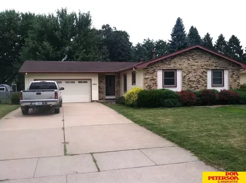 2242 E 8th St, Fremont, NE 68025