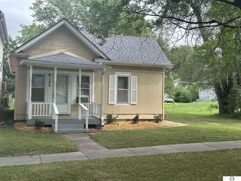 140 W E St, Lincoln, NE 68508