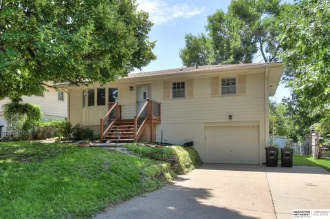 12213 Gail Ave, Omaha, NE 68137