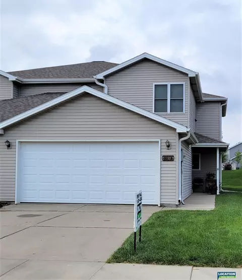 3512 Mclaughlin Dr, Lincoln, NE 68516