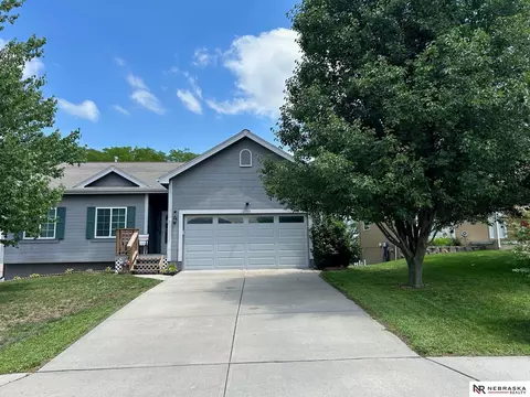 11733 Willow Park Dr, Gretna, NE 68028