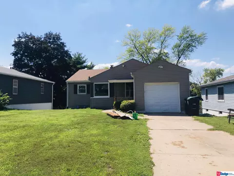 4414 N 53 St, Omaha, NE 68104