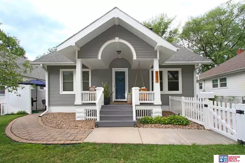 857 S 35th St, Lincoln, NE 68510
