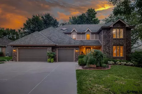 2923 S 165 Ave, Omaha, NE 68130