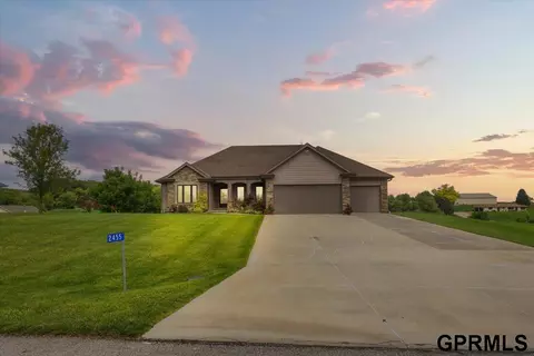 2455 Mulligan Trl, Logan, IA 51546