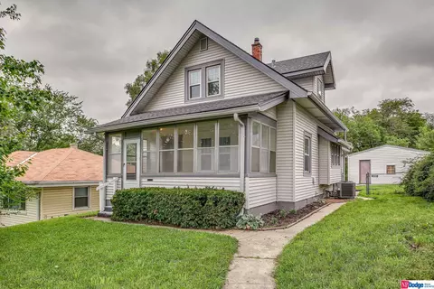 4508 Parker St, Omaha, NE 68104