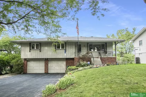 3838 N 95th St, Omaha, NE 68134