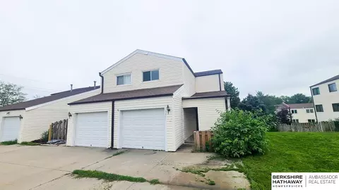 13207 Glenn St, Papillion, NE 68046