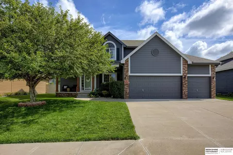 16567 Birch Ave, Omaha, NE 68136