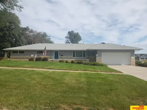 601 W Cedar, Coleridge, NE 68727