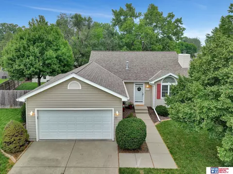 6117 S 28th St, Lincoln, NE 68516