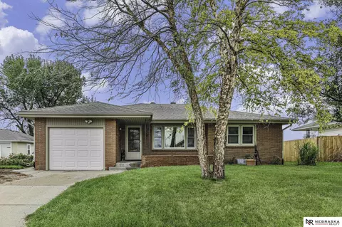 22110 S 96 St, Hickman, NE 68372