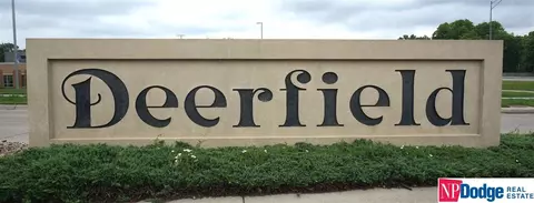 2070 Fieldcrest Dr, Blair, NE 68008