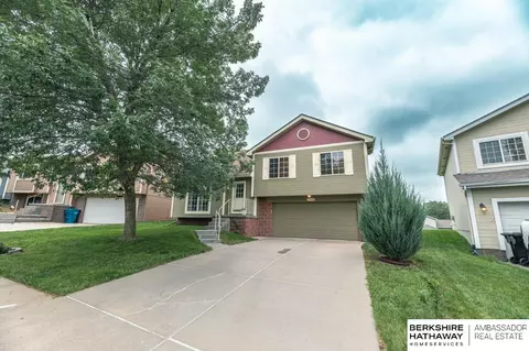 17034 Sahler St, Omaha, NE 68116