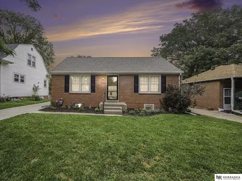 3324 Orchard St, Lincoln, NE 68503
