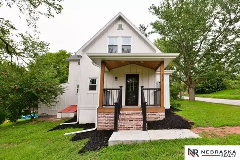 602 Avenue F, Plattsmouth, NE 68048