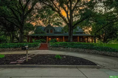 1216 S 109 St, Omaha, NE 68144