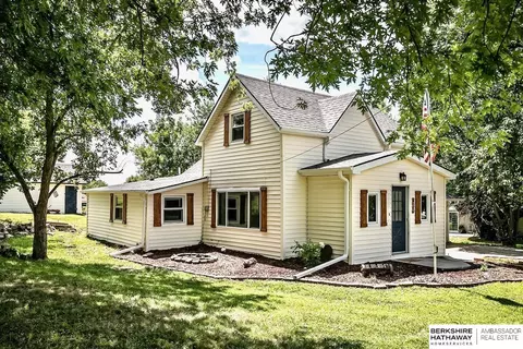 433 E 5th St, Valparaiso, NE 68065