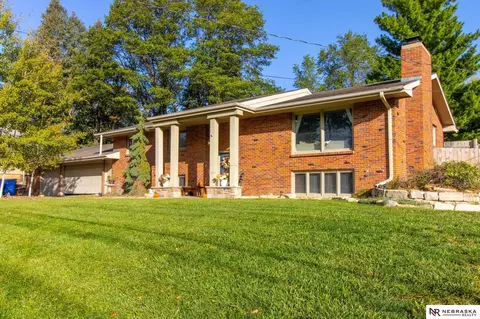 1018 5th St, Friend, NE 68359
