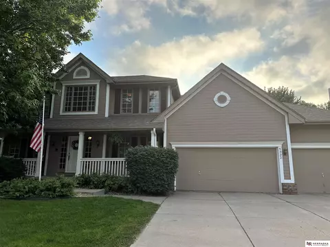 4332 S 175th St, Omaha, NE 68135