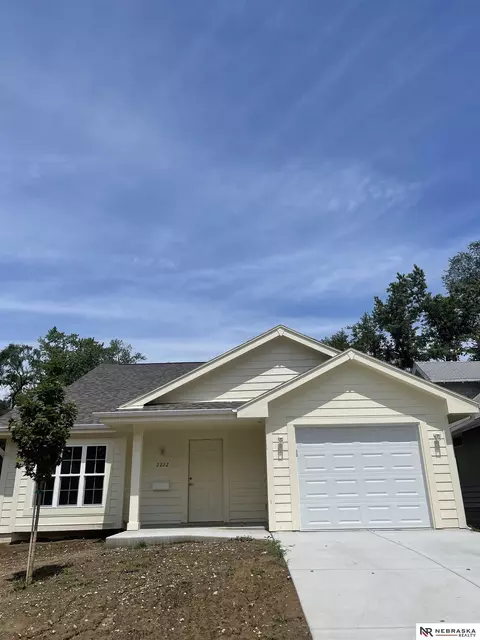 2222 Ellison Ave, Omaha, NE 68110