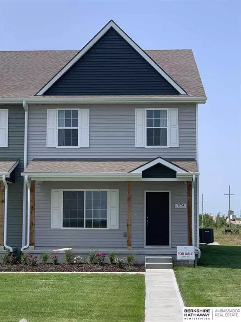 2264 N Aaron Way, Fremont, NE 68025