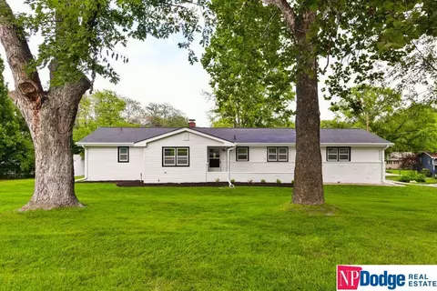 3333 S 104 Ave, Omaha, NE 68124