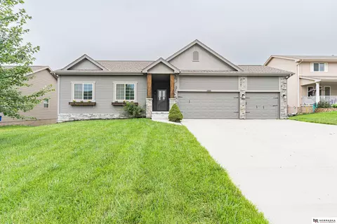 14808 S 22nd St, Bellevue, NE 68123