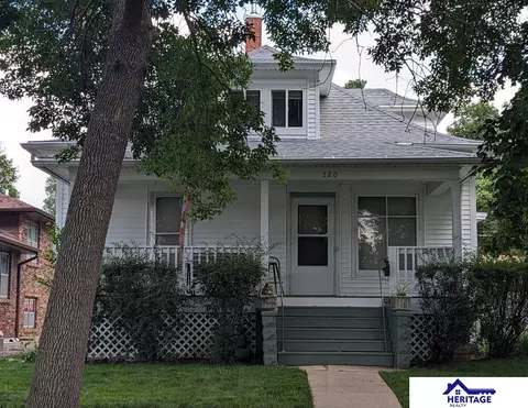 720 N Burlington Ave, York, NE 68467