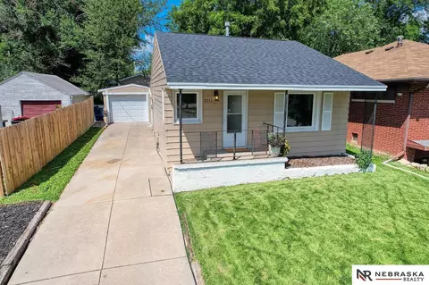 3711 S 18th St, Lincoln, NE 68502