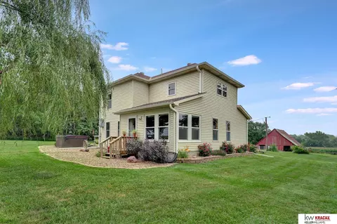 60823 730 Rd, Sterling, NE 68443
