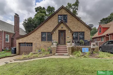 2881 Read St, Omaha, NE 68112