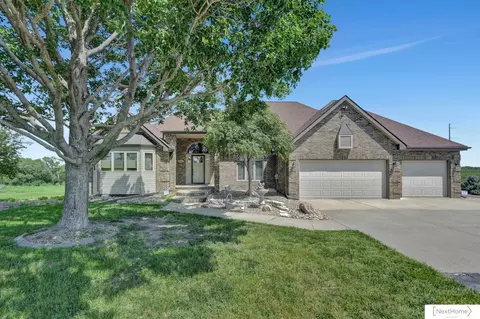 9084 N 14 St, Lincoln, NE 68531
