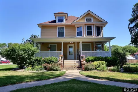 112 E 15 St, Fremont, NE 68025