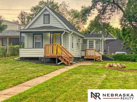 5029 S 42 St, Omaha, NE 68107