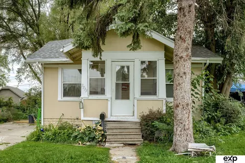 3535 Vinton St, Omaha, NE 68105