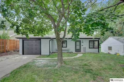 410 S 44th St, Lincoln, NE 68510