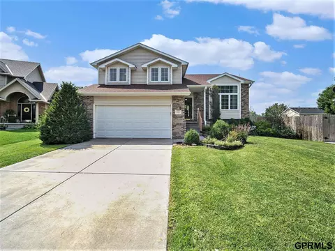 3023 Oneil Pl, Lincoln, NE 68516