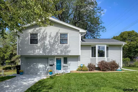 12310 N St, Omaha, NE 68137