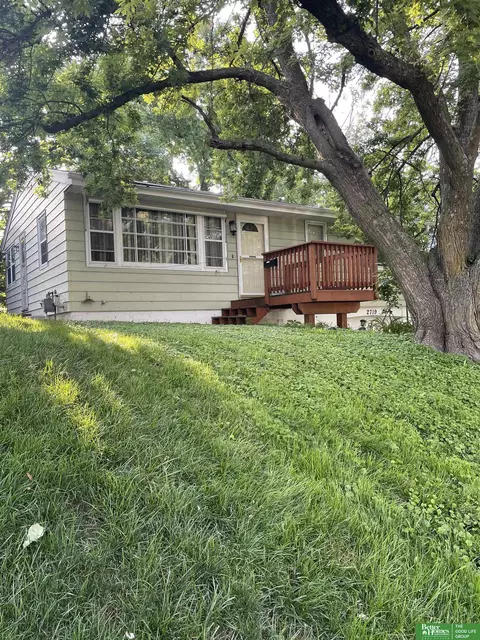 2719 N 65th Ave, Omaha, NE 68104