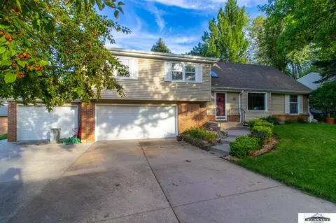 4000 Teri Ln, Lincoln, NE 68502