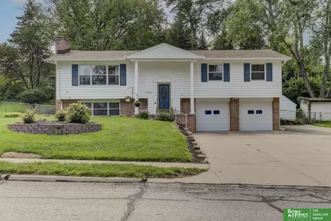 1705 Cascio Dr, Bellevue, NE 68005