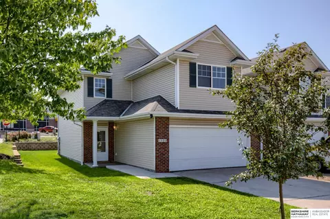 1522 Sawyer Ct, Lincoln, NE 68505